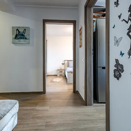 Urban Apartament *